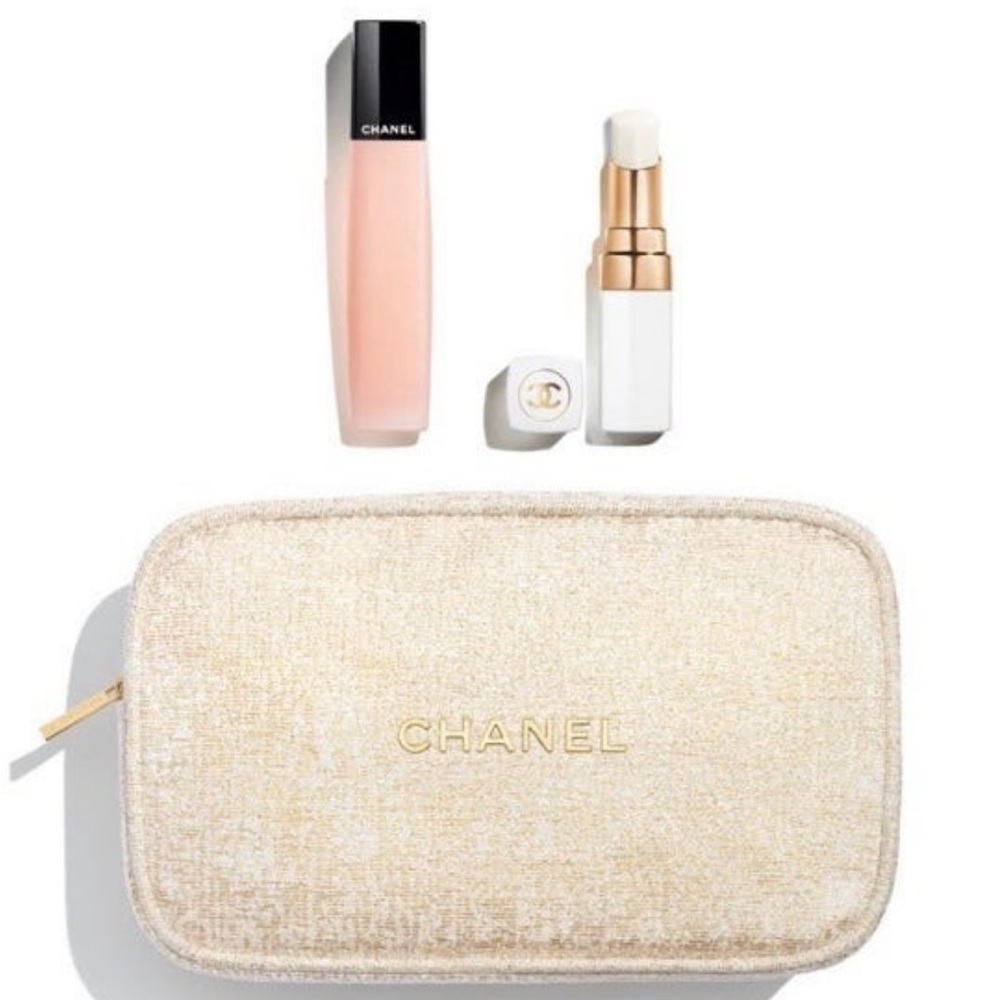 Chanel On The Go Moisture Holiday Gift Set